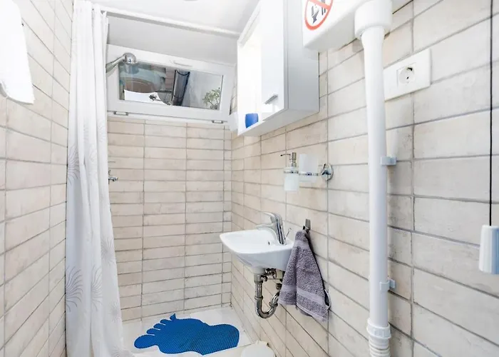 Oleander ゲストハウス マリンスカ