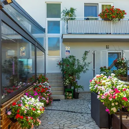 Oleander 4* Malinska